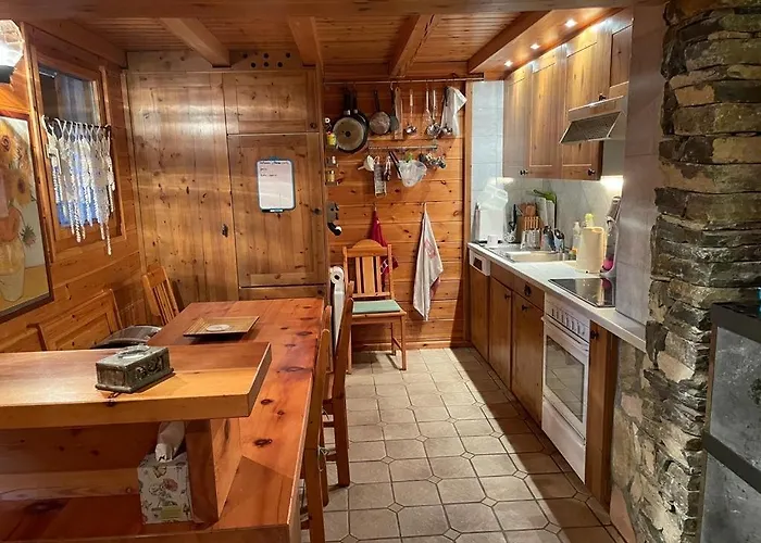 Typique Confort Avec En Dessous Dağ evi