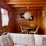 Chalet Typique Confort Avec En Dessous Heremence