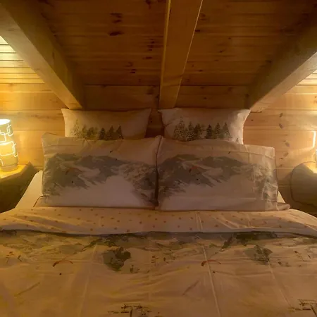 Typique Confort Avec En Dessous בקתה